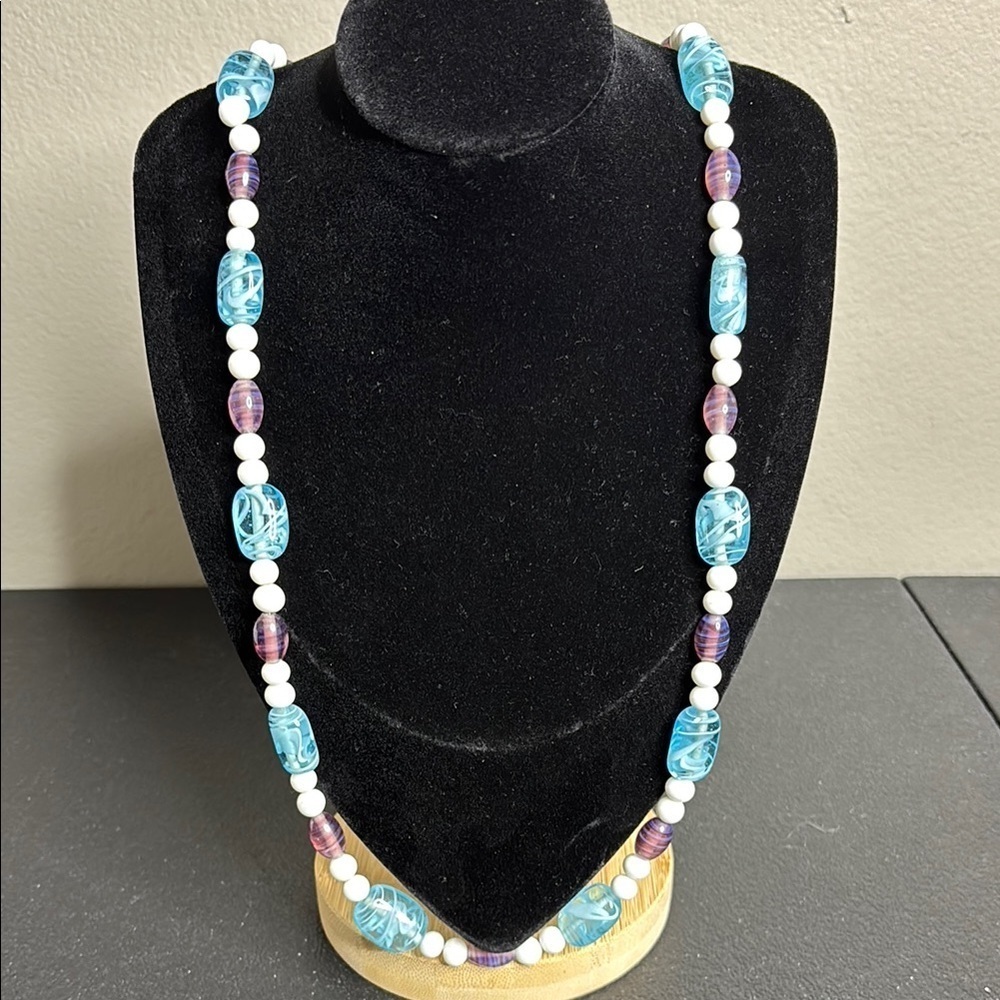 Vintage Venetian Glass Long Retro Beaded Necklace Barrel Clasp Closure